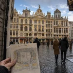 Bruxelle grande place : ruelle pavés et façades historiques