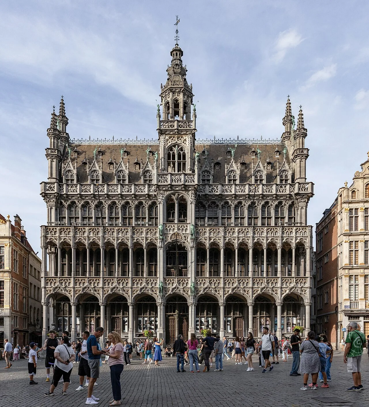 Façade de la Maison du Roi sur la Grand-Place, photographiée en juillet 2026