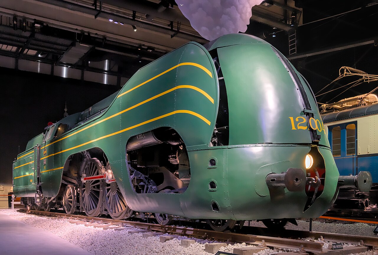 Locomotive à vapeur de type 12 exposée à Train World, photographiée en décembre 2020